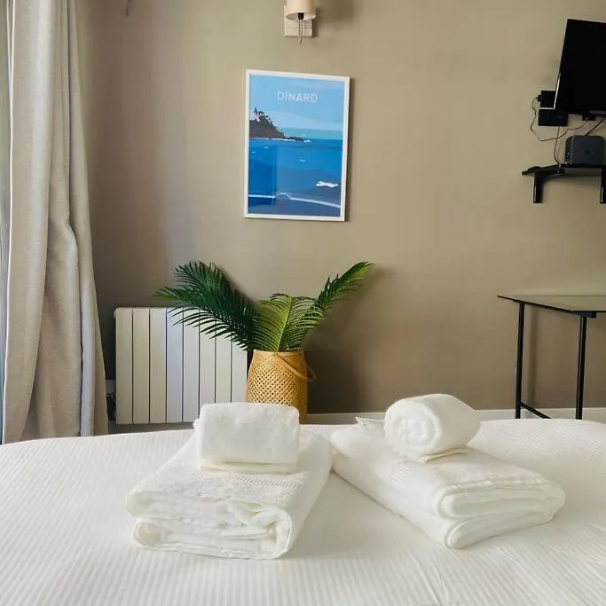 Beach Appart - Studio Dinard Centre A 50M De La Plage Apartment